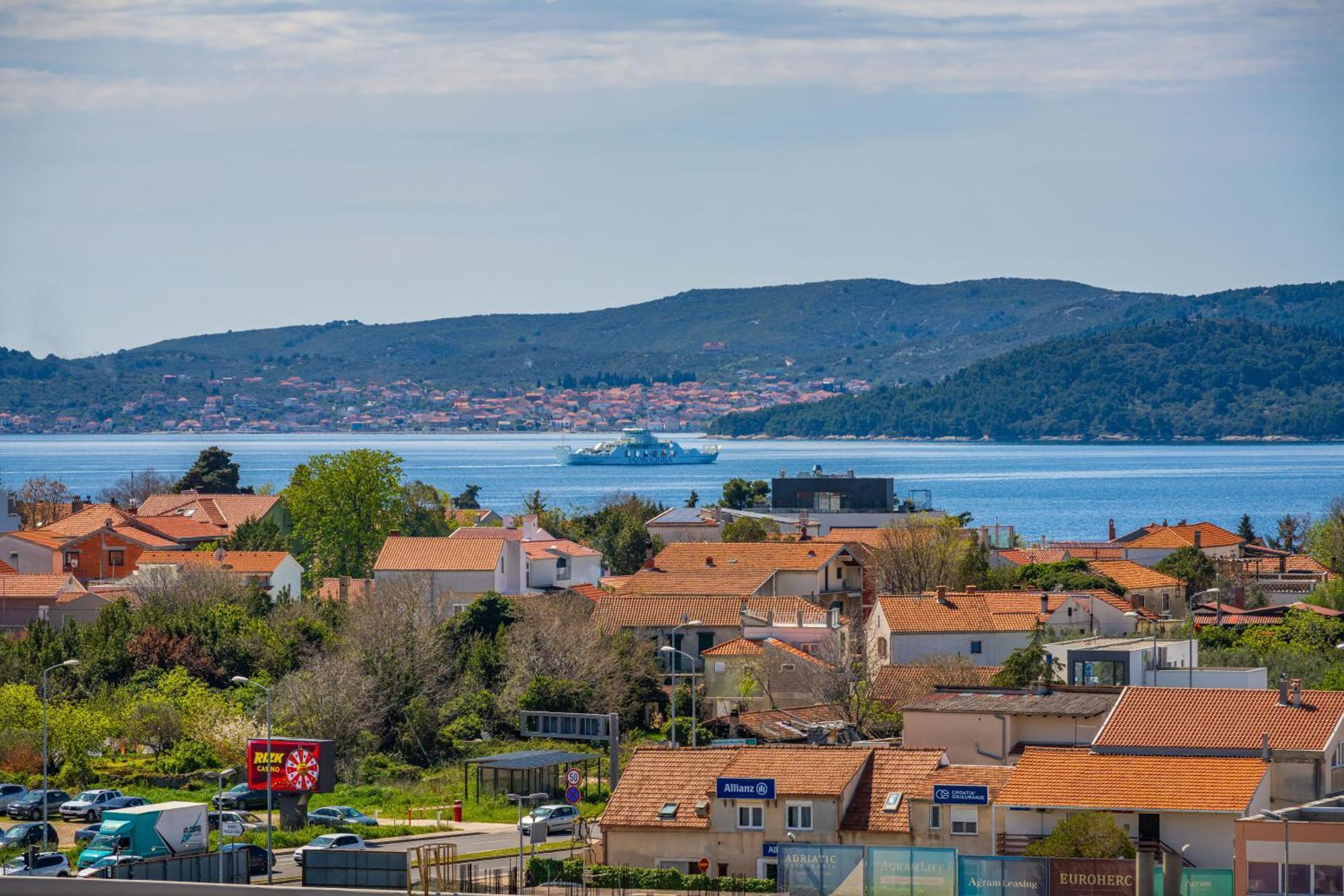 D-Apartment - With Garage And Balcony Zadar Exterior foto